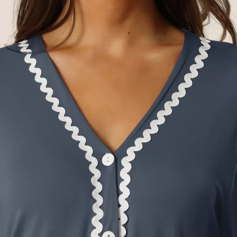 Soft And Skin-Friendly Women'S Short-Sleeved Button Nightgown