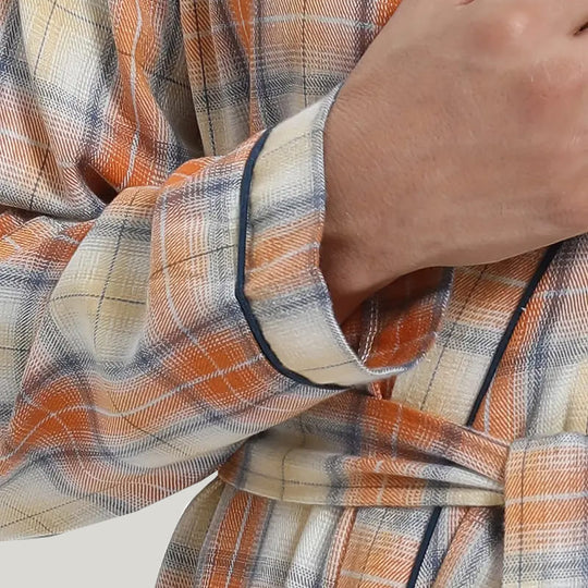 Comfortable And Casual Pure Cotton Men'S Checkered Robe, Classic Sleepwear With Tie Waist And Pockets