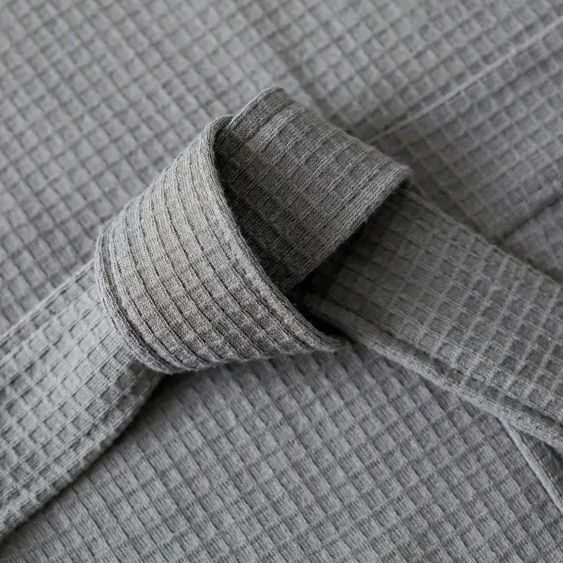 Elegant Men'S Bamboo Fiber Bathrobe, Comfortable And Breathable 3/4 Sleeve Sleepwear With Pockets