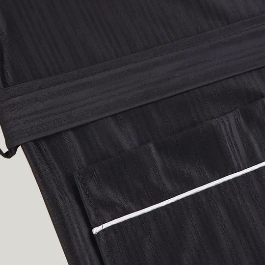 Comfortable And Breathable Men'S Welt Robe, Classic Sleepwear With Tie Waist